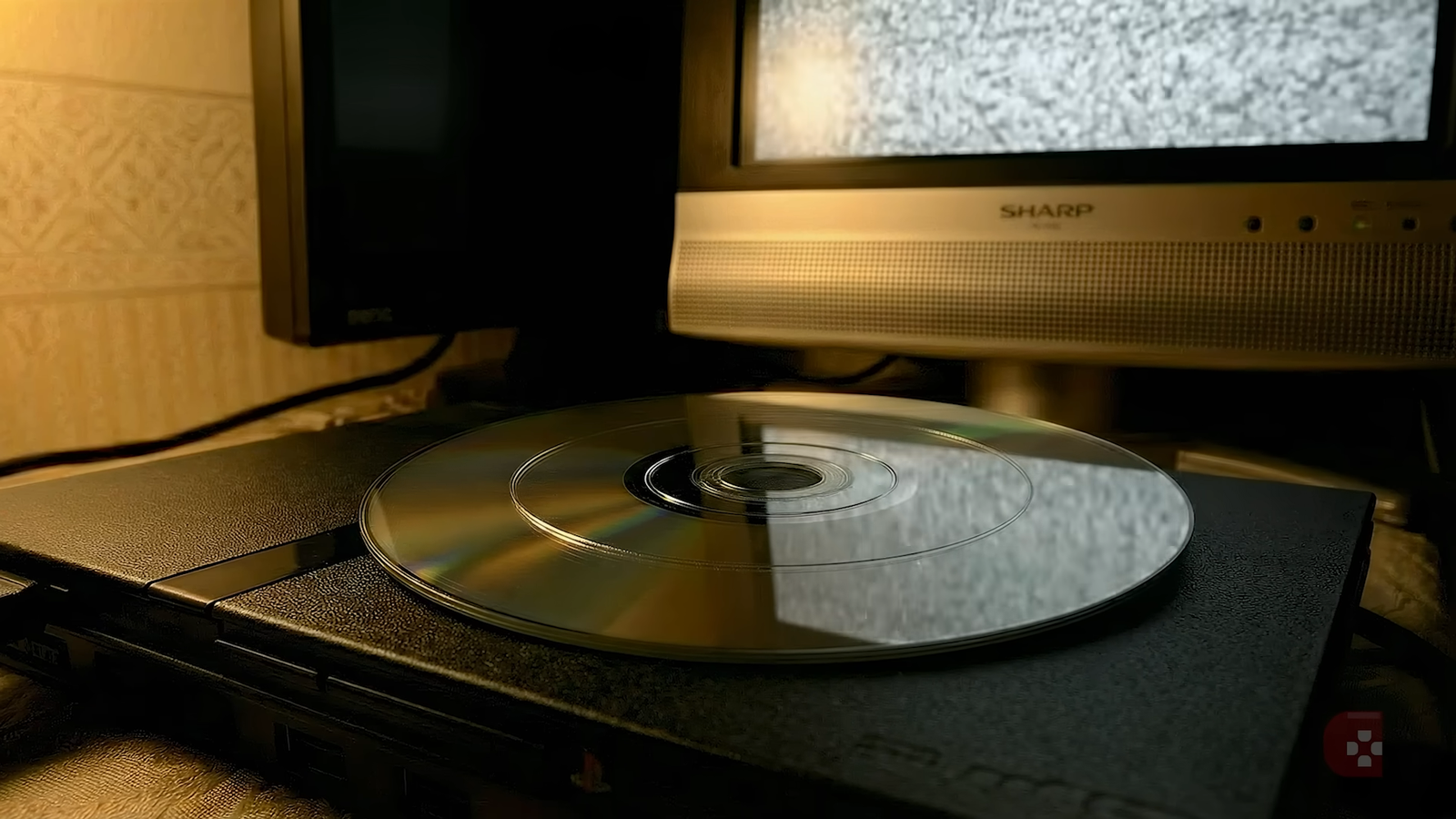 Disco com risco circular causado pelo defeito do PS2 Slim arranhando disco