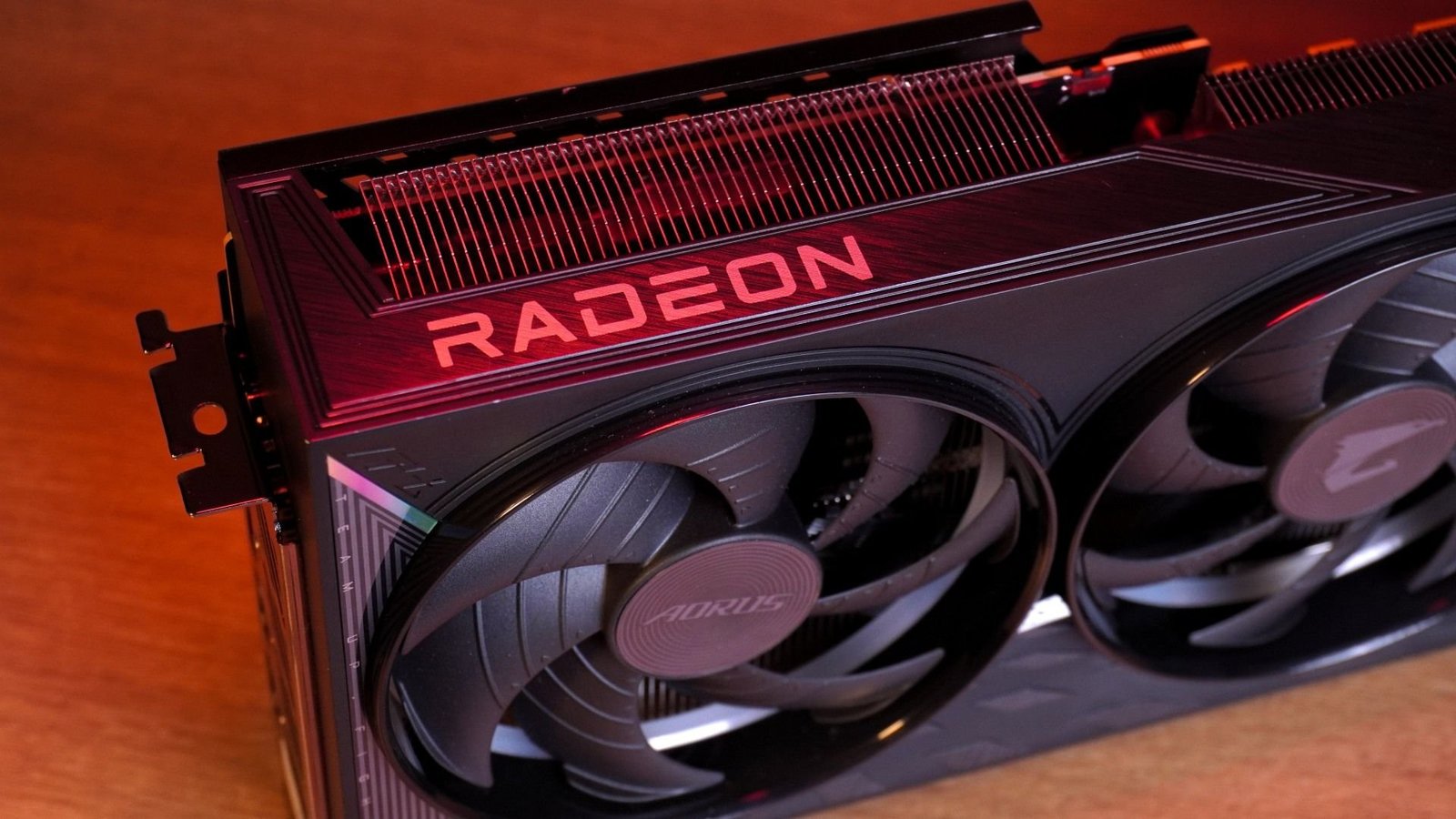 Leia mais sobre o artigo NeuralScreen AMD 0.3.24 corrige flicker nas Radeon