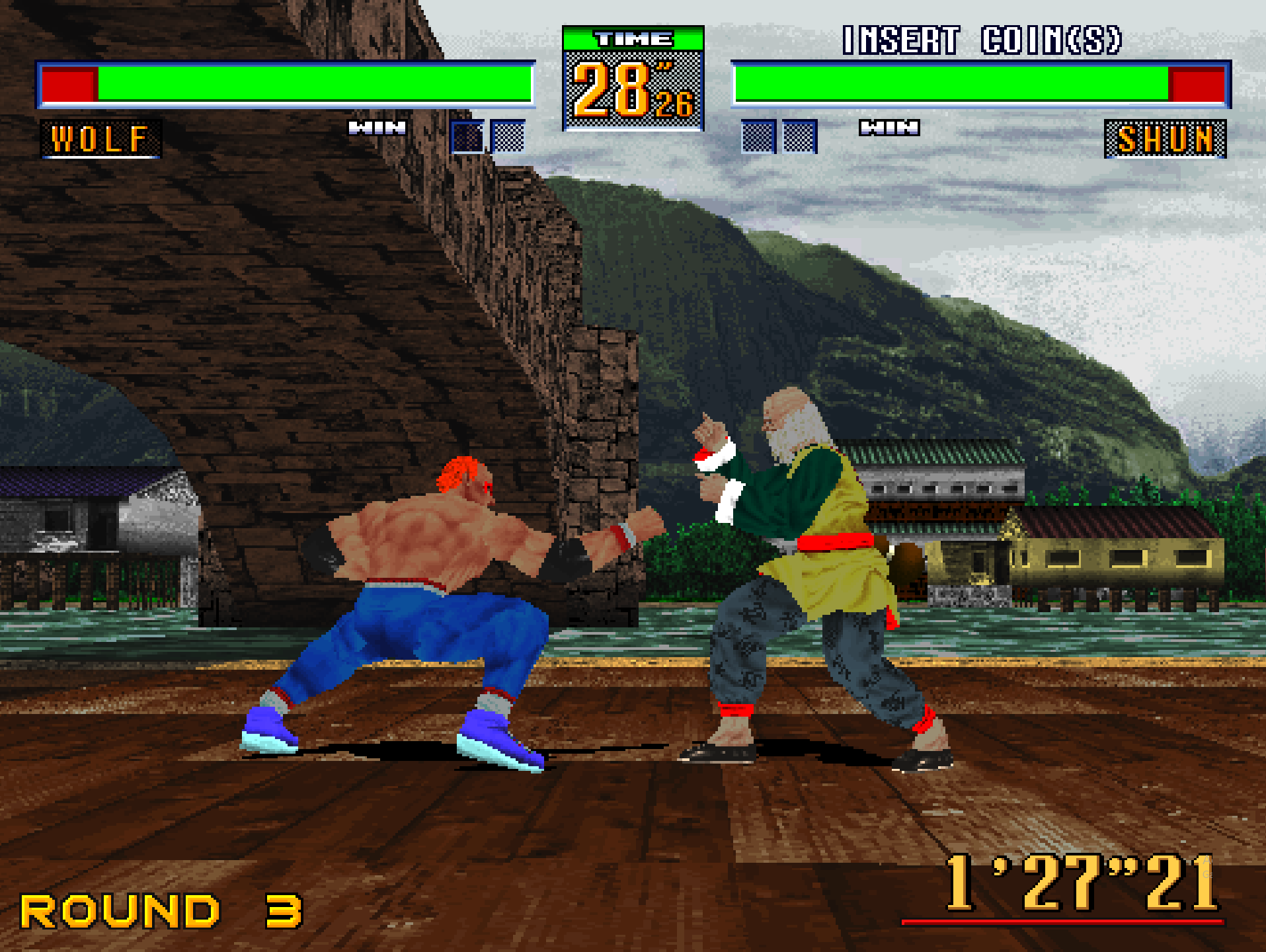 Virtua Fighter 2 arcade — Wolf contra Shun em cais